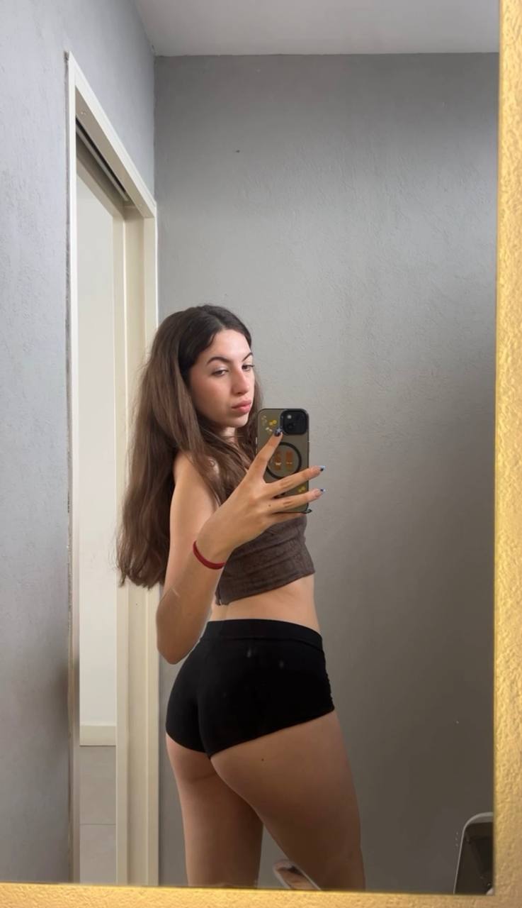 Amber in her underwear in Jiangmen