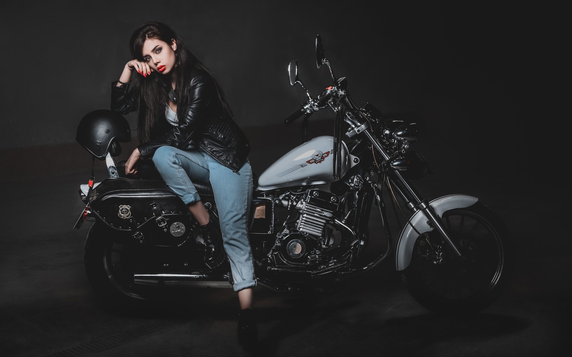 Biker girls: style and drive in Jiangmen